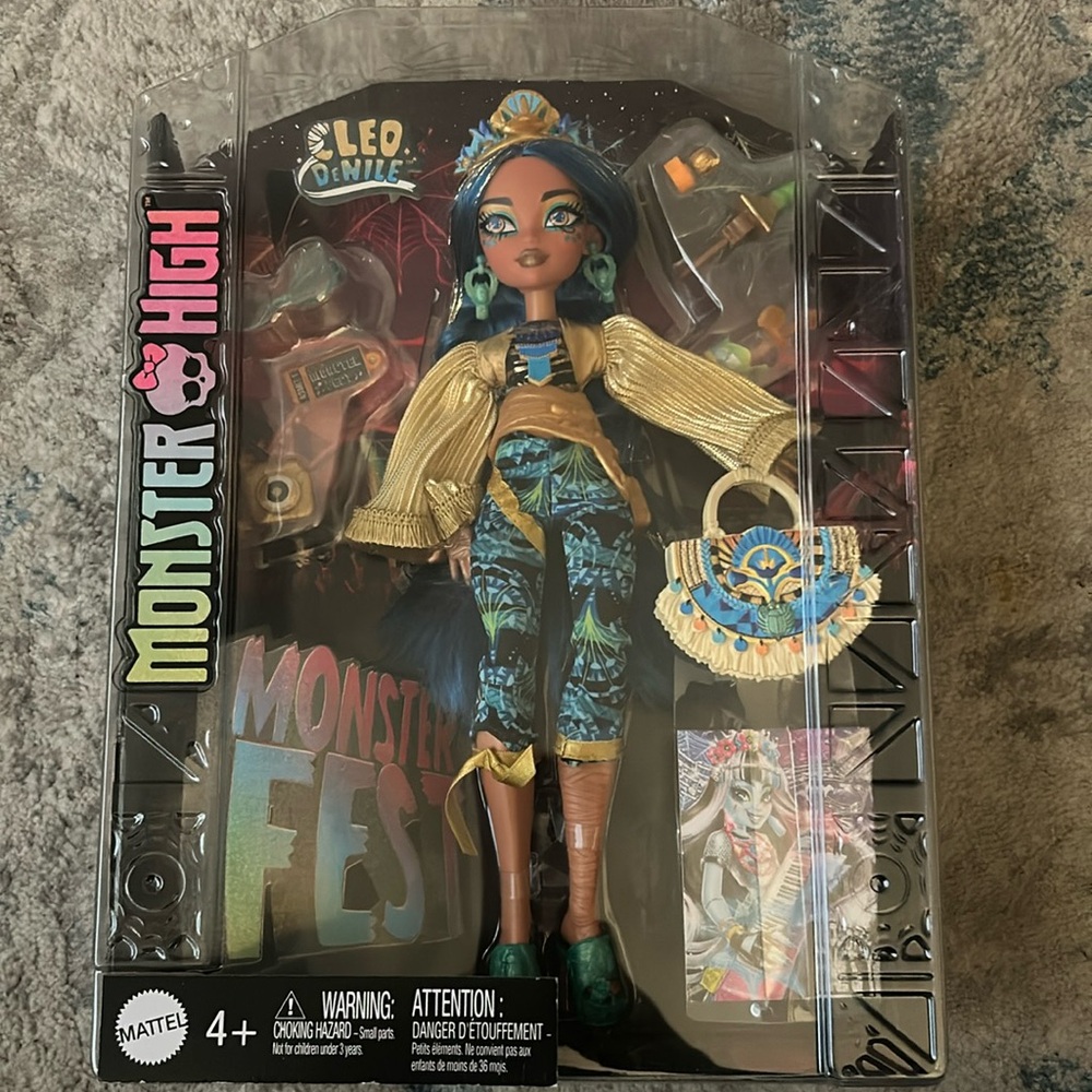 NWT monster high doll cleo
